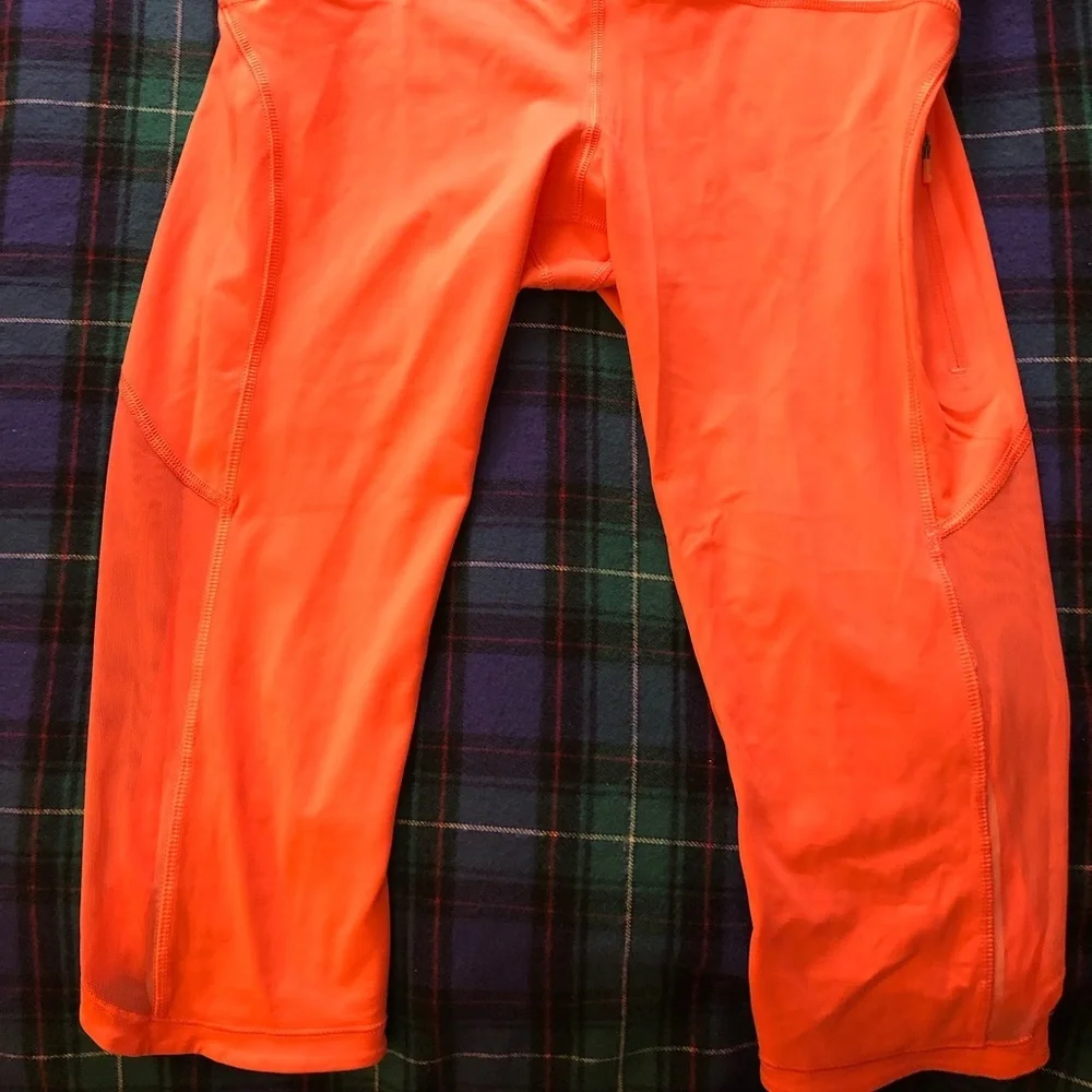 Lululemon Capri leggings - Picture 2 of 6